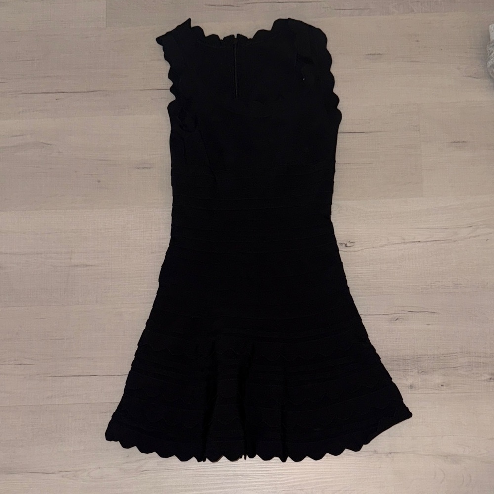 Scalloped Black Sleeveless Dress